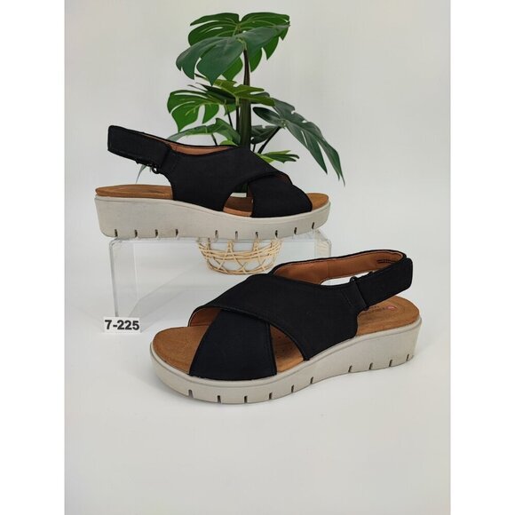 Clarks Women's Unstructured Cushion Strap Black Platform Sandals Size 7M US - Picture 1 of 9